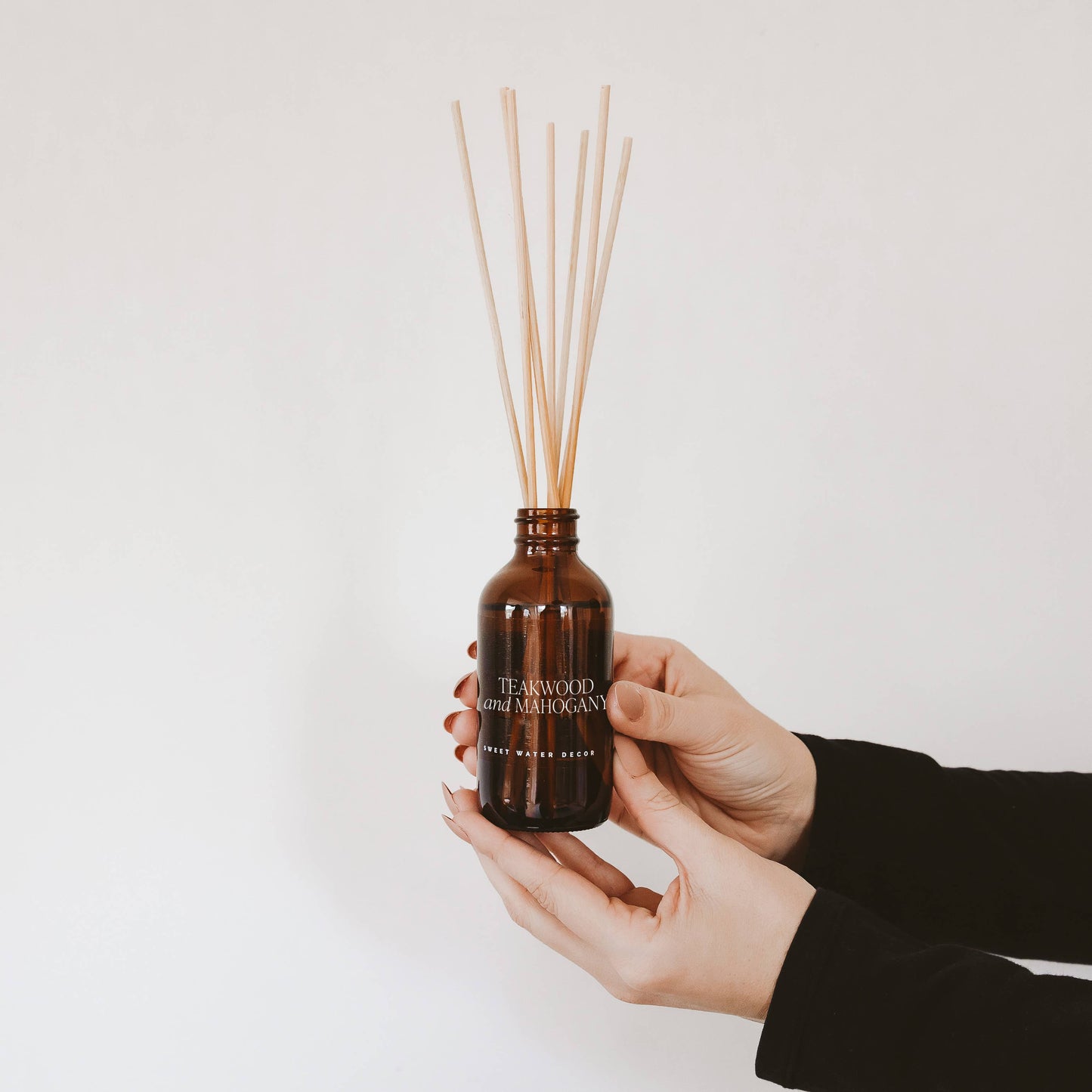 Teakwood and Mahogany Amber Reed Diffuser - Home Decor